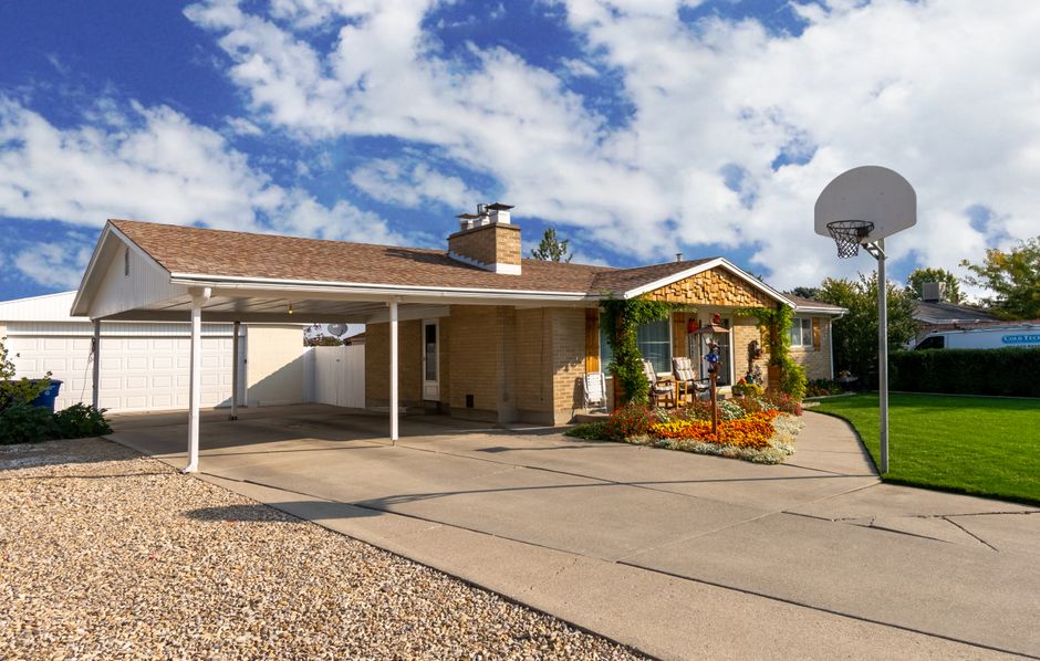 Which Metal Carport Roof Style Sheds Snow, Rain, and Debris Best?