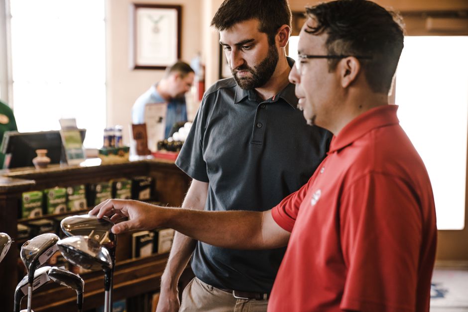 How Do I Choose a Good Golf Instructor Near Me?